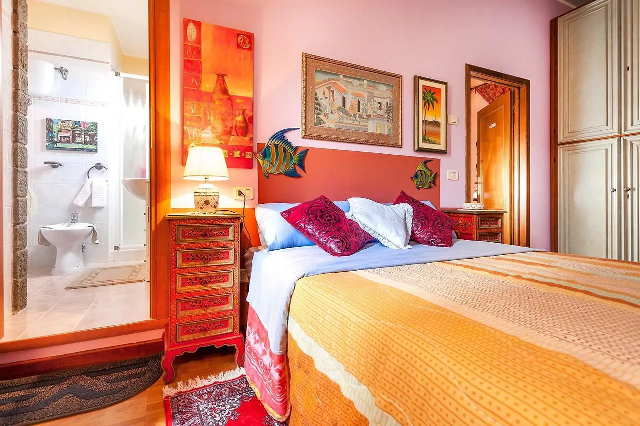 Casa Kita Guest House Cortona 2*,  Italy