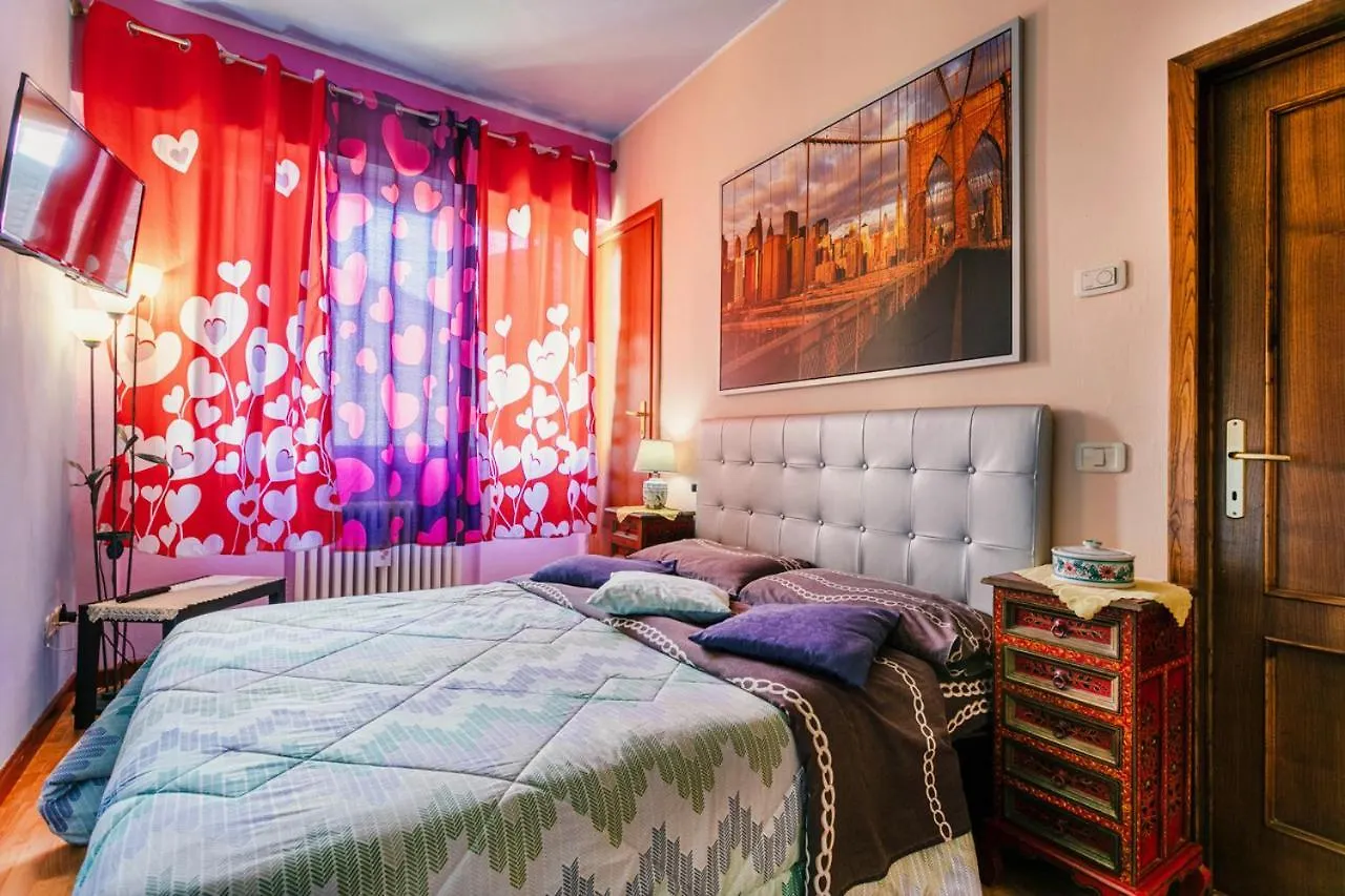 בית הארחה מלון קורטונה Casa Kita