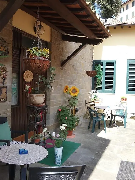 בית הארחה מלון קורטונה Casa Kita