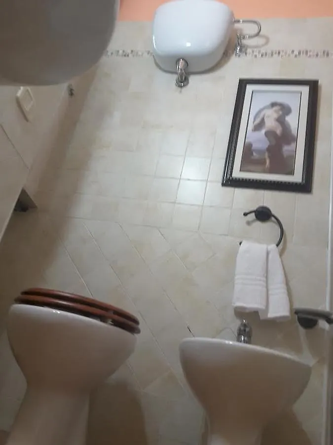 בית הארחה מלון קורטונה Casa Kita