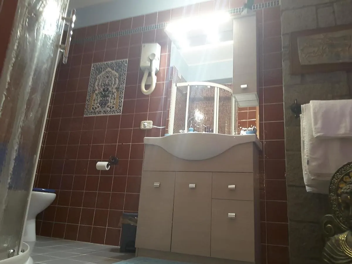 בית הארחה מלון קורטונה Casa Kita