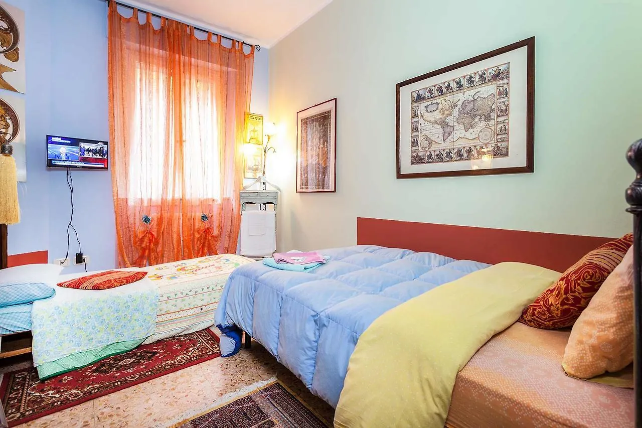 בית הארחה מלון קורטונה Casa Kita