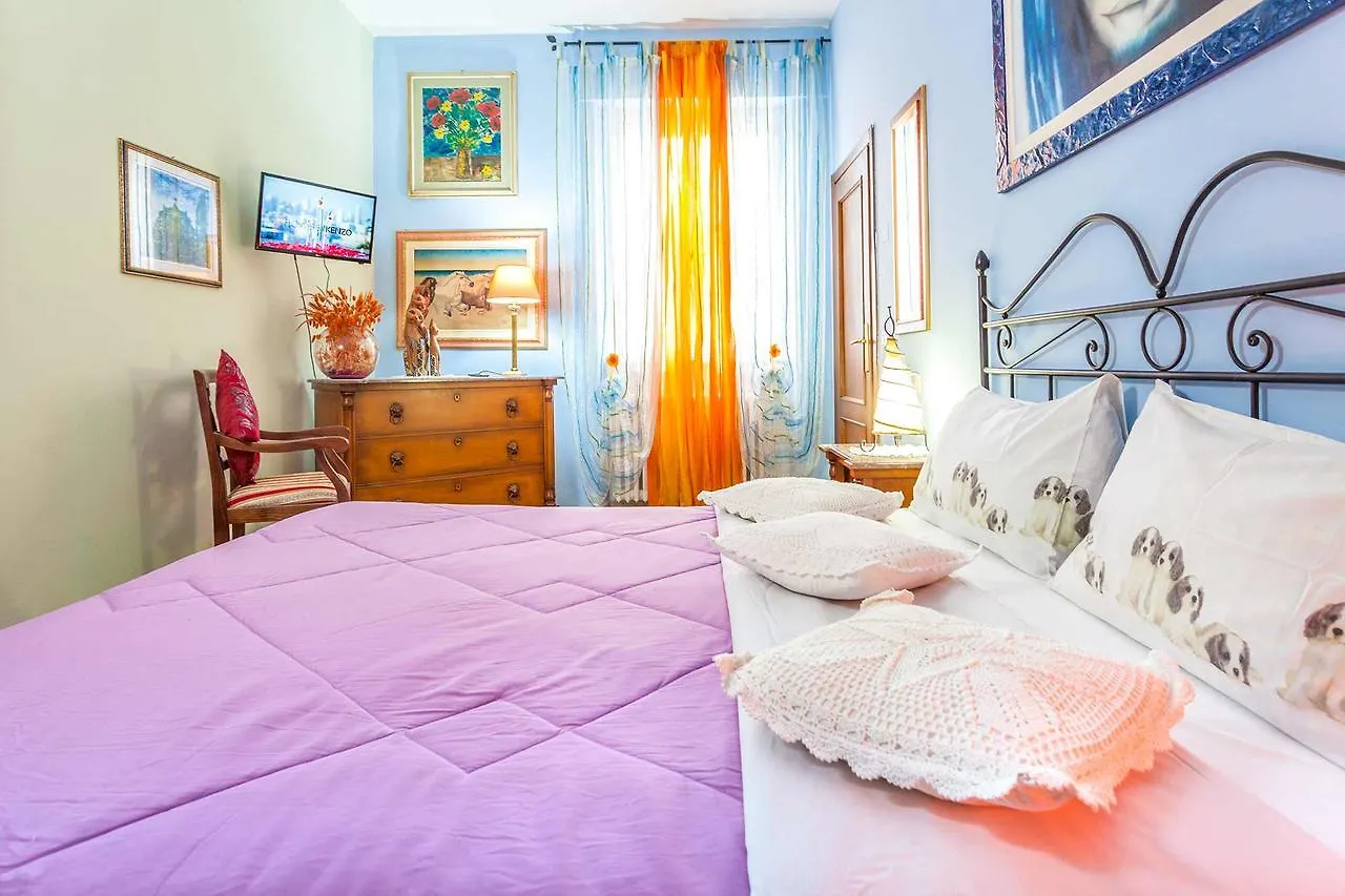 בית הארחה מלון קורטונה Casa Kita