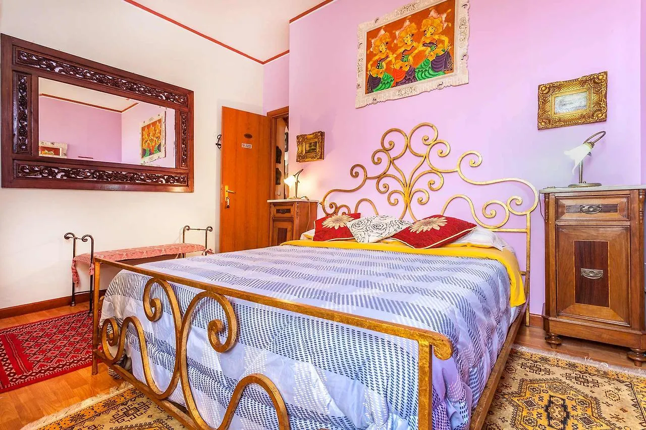 Casa Kita Guest House Cortona 2*,